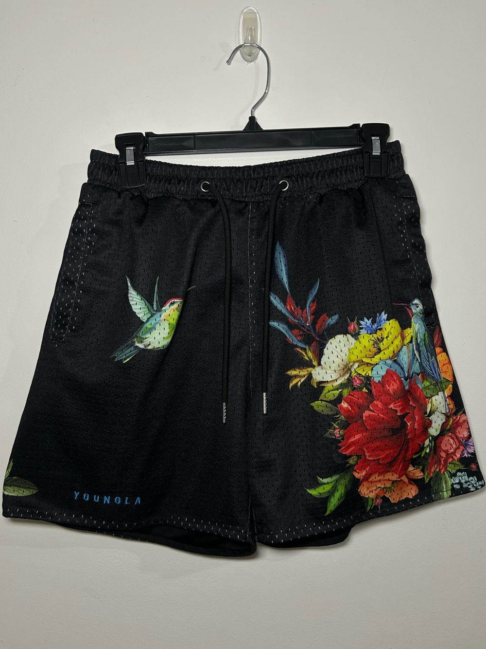 Young LA Floral & Hummingbird Drawstring Men Shorts